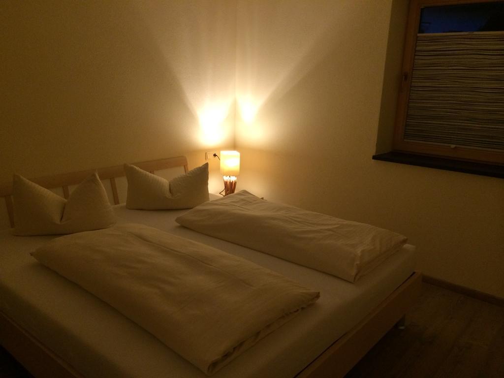 Apartments Clara Garmisch-Partenkirchen Zimmer foto